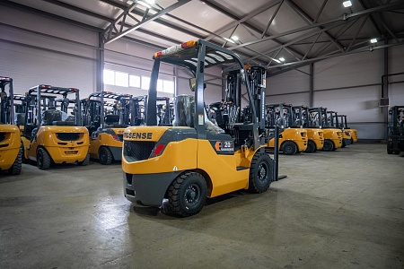  Дизельный погрузчик GOODSENSE FD20 2,0т 3,0м Xinchai Арт 767322 низкие цены 