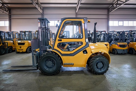  Внедорожный погрузчик GOODSENSE RTD30 4WD  3,0М 3,0Т 4WD XINCHAI АРТ 10200001 низкие цены 