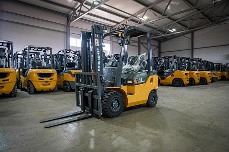  Дизельный погрузчик GOODSENSE FD15 1,5т 3,0м Xinchai Арт 631558 низкие цены 