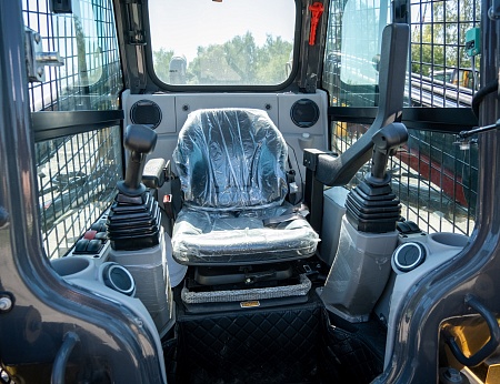  Мини-погрузчик Hyper SR740RU-Y арт. 10000511 низкие цены 